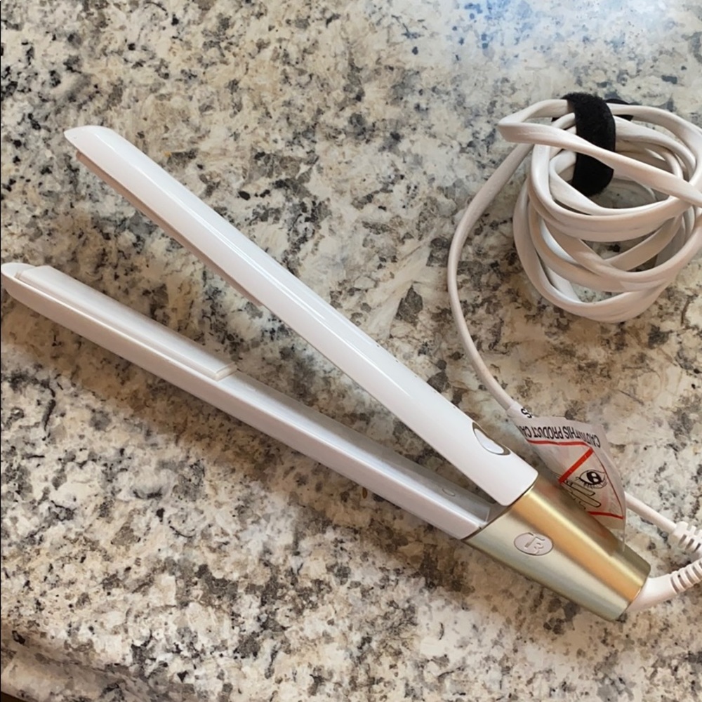 1 inch t3 hair straightener model 76500